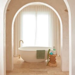 Juuce Super Soft Hydration Moisture Mask 250g -Goldwell Shop Juuce Full Volume Lifestyle 03 ede4aa6d 88ee 4896 847f f4e44021abf1 940510