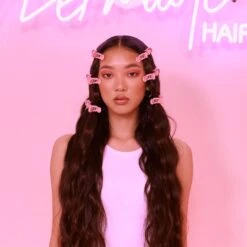 Mermade Hair Grip Clips 4 Pack 8 Mermade Hair Grip Clips 4 Pack -Goldwell Shop mermade hair grip clips 4 pack in use 498880