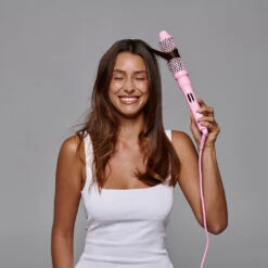 Mermade Hair Infrared Thermal Brush Pink 10 Mermade Hair Infrared Thermal Brush Pink -Goldwell Shop mermade thermal brush 3