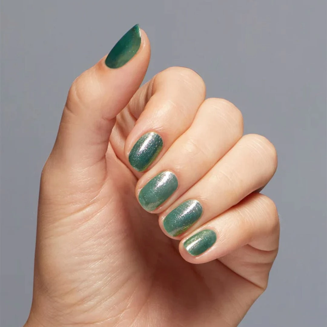 OPI Infinite Shine Feelin' Capricorn-y 15ml 4 OPI Infinite Shine Feelin' Capricorn-y 15ml - Image 2